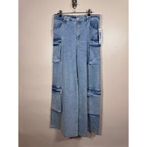 NWT Madden NYC Womens Jeans Wide Leg Embellished Cargo M Stretch Light Wash